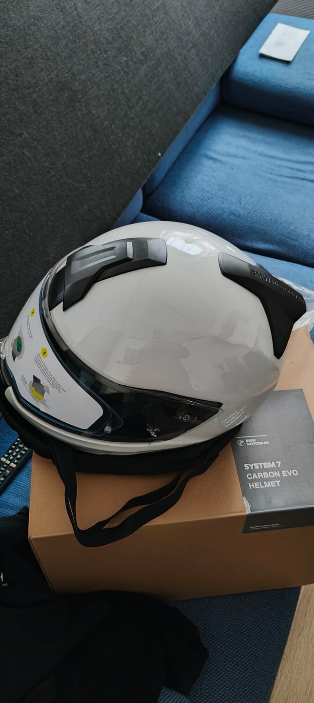 Customer photo review of Casco System 7 EVO CARBON White - Bianco 2022