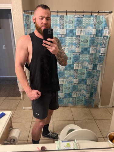 Customer photo review of Performance Shorts 7"