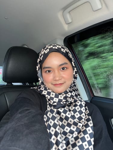 Customer photo review of Monogram Shawl (Black)