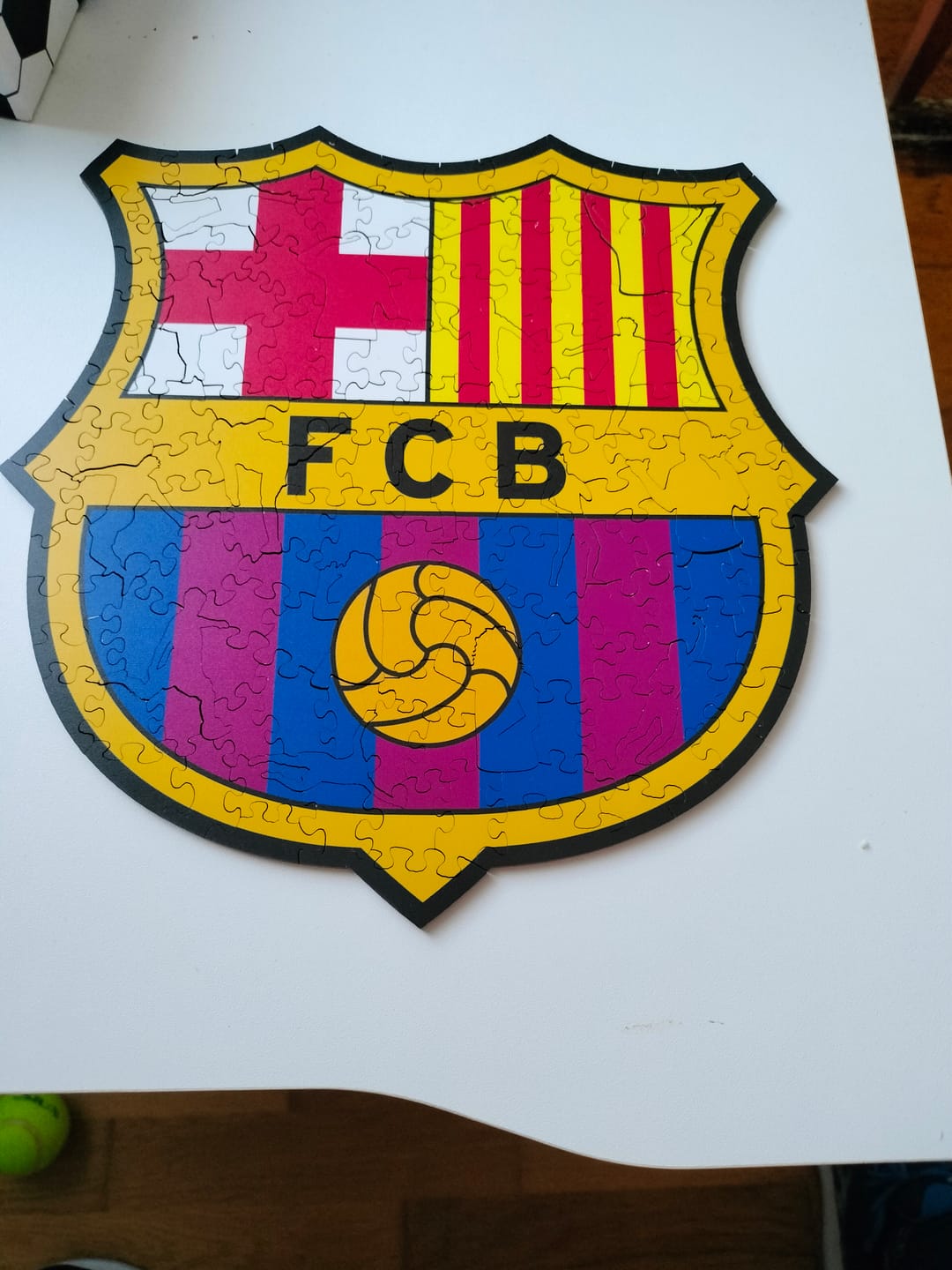 Customer photo review of FC Barcelona® Logo - Rompecabezas de Madera