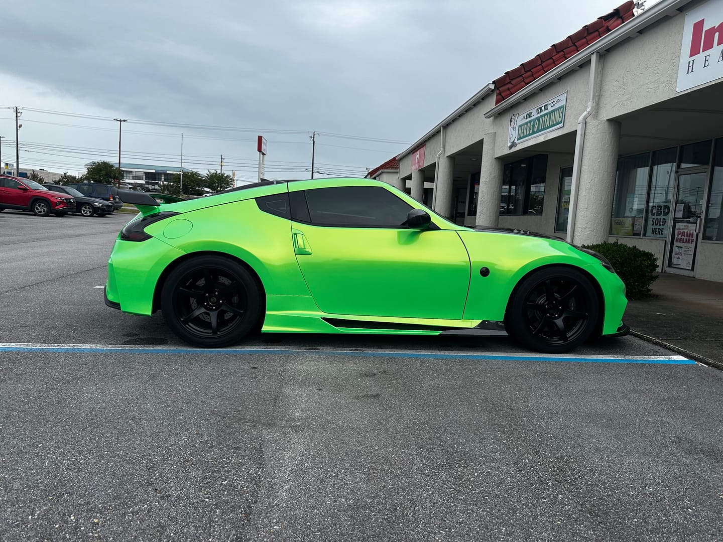 Customer photo review of Candy Metallic Neon Green vinyl wrap