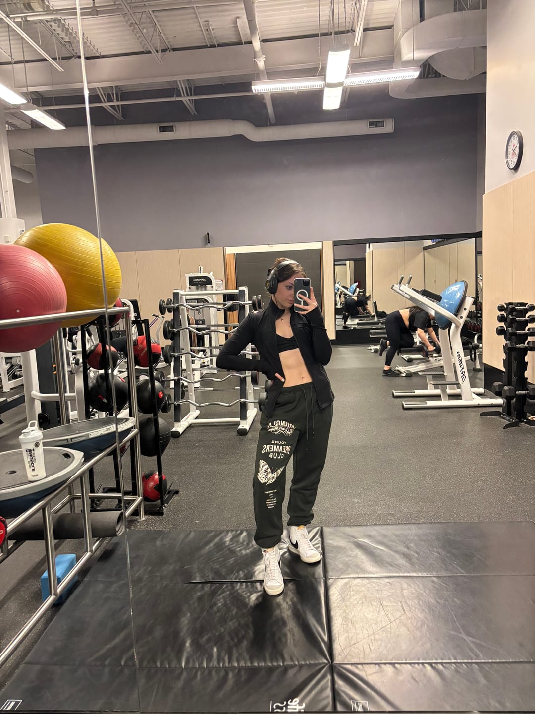 Customer photo review of W211 Dreamers Joggers