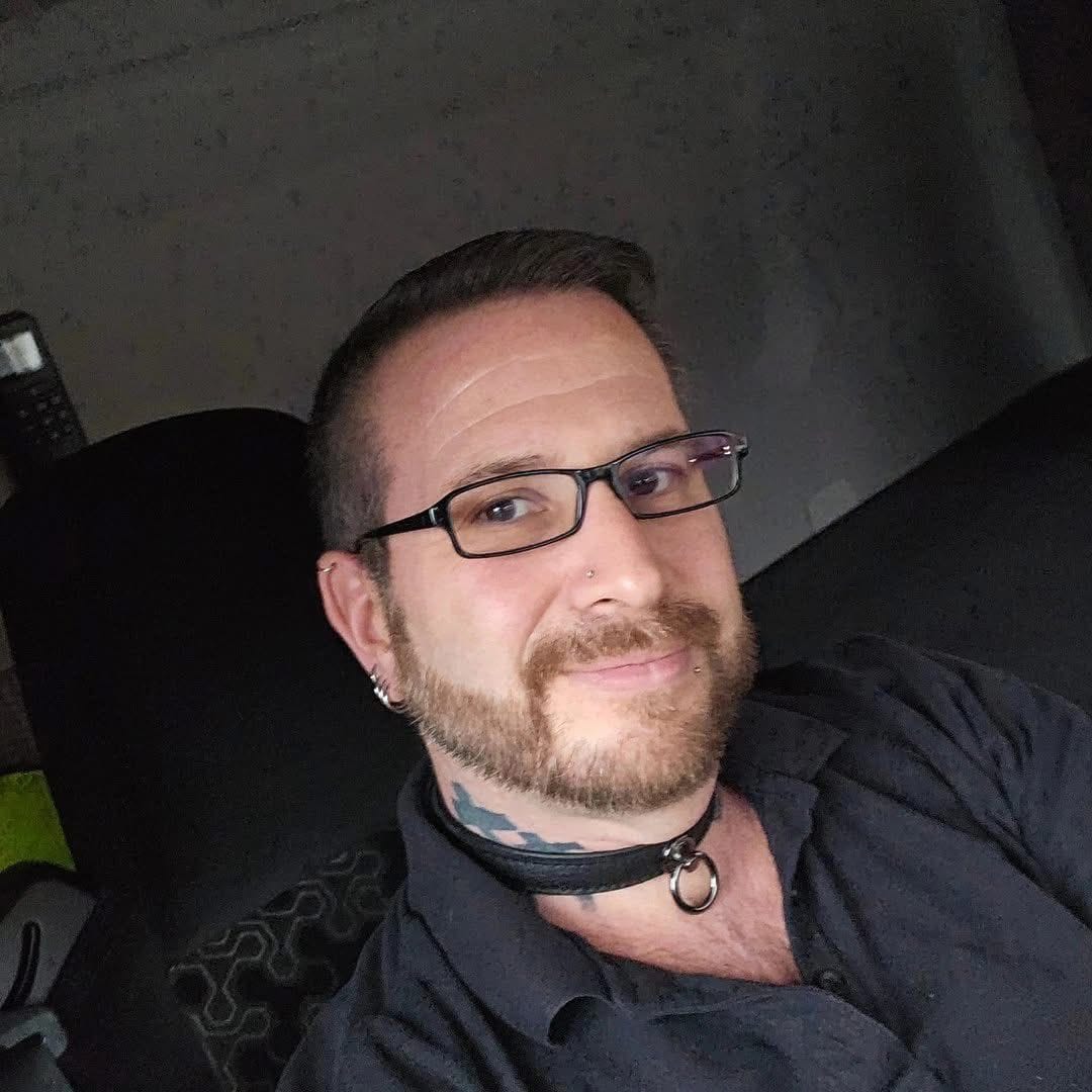 Customer photo review of SiaLinda: Halsband echtes Elch Leder schwarz, 2 Größen, 2 O-Ringe, 20mm breit
