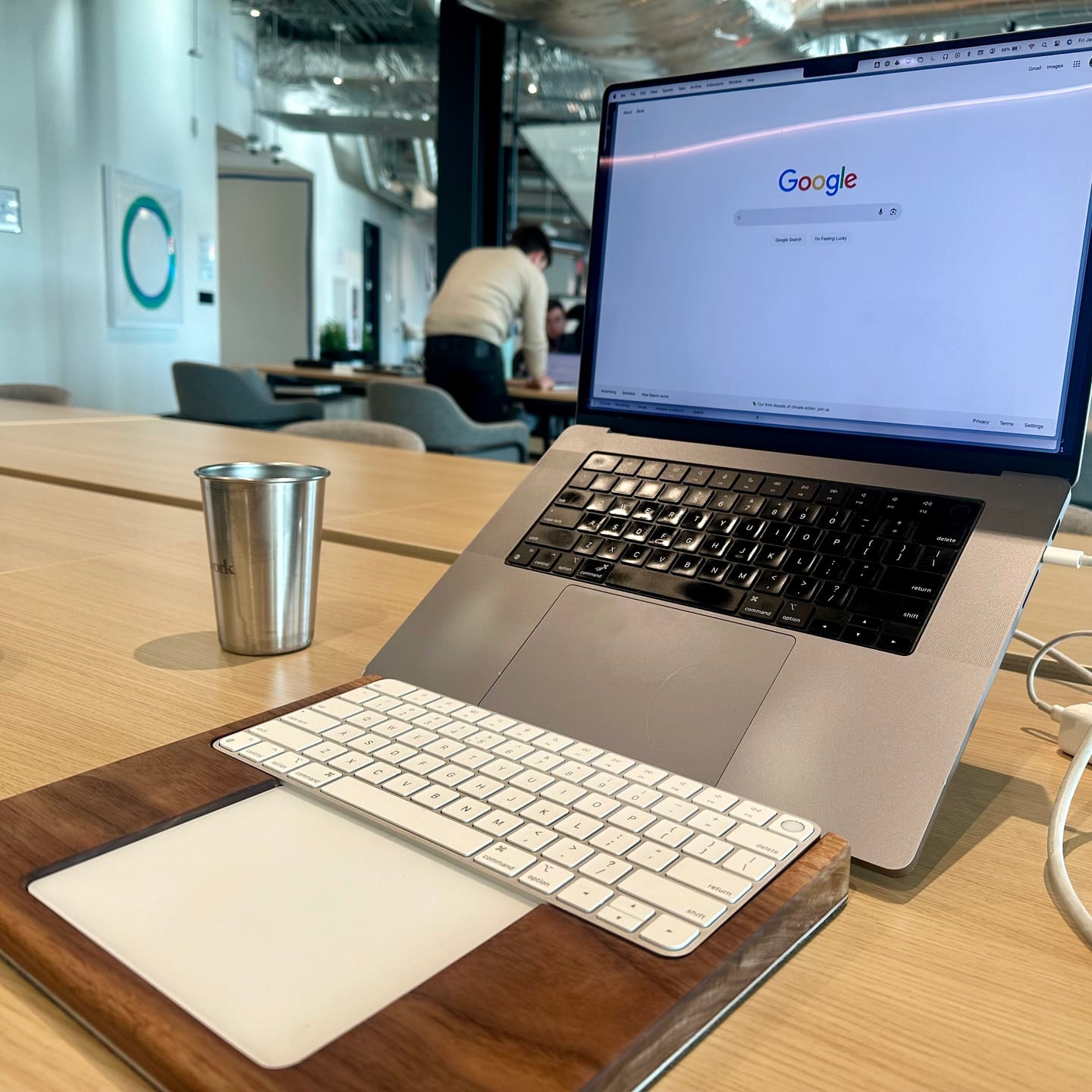 Customer photo review of Apple Magic Keyboard Tray Walnut (Aluminium Base Plate + Felt)