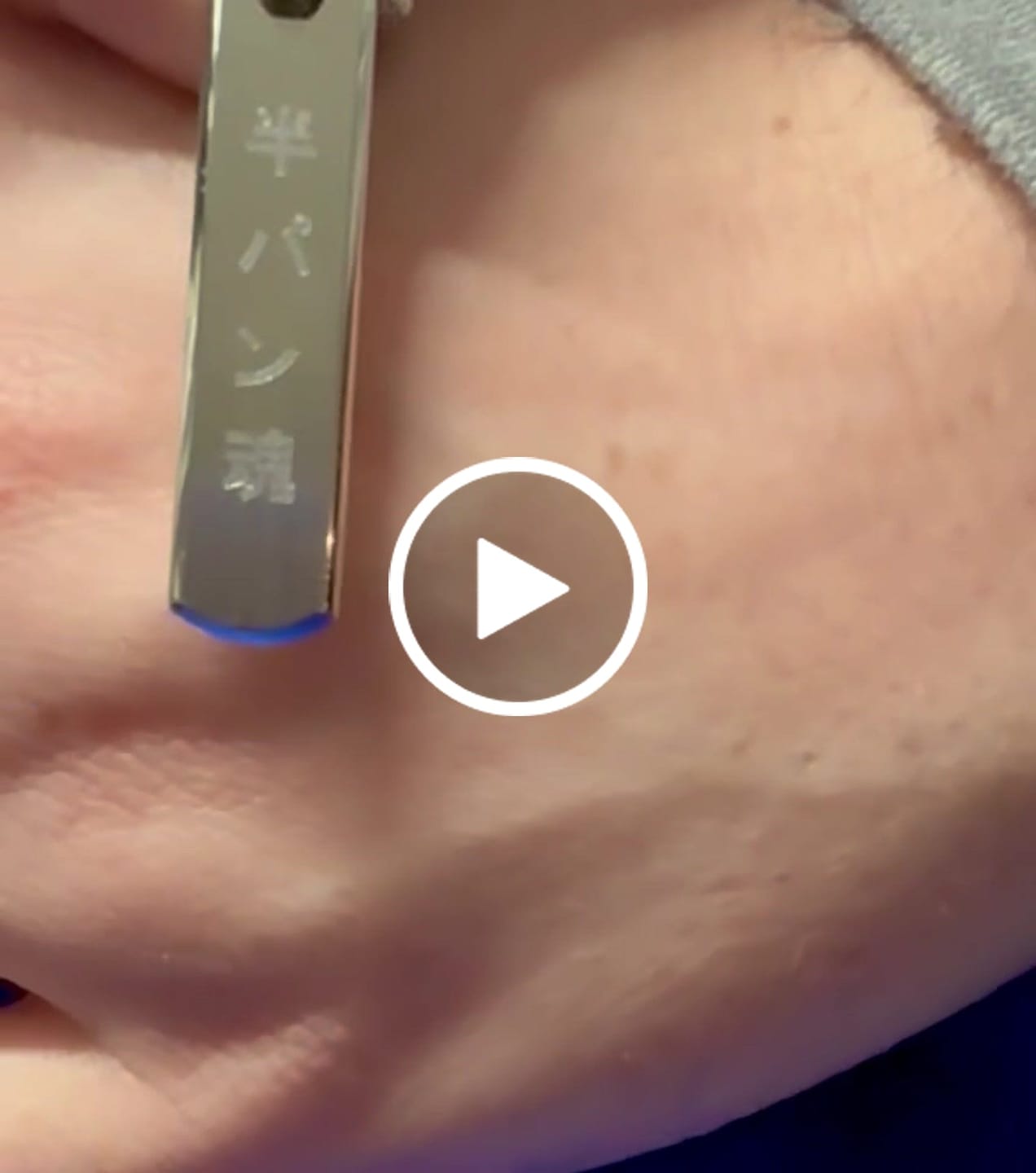 Customer video review of Beveled Edge Bar Pendant