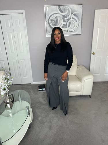 Customer photo review of Carrot Fit Pants