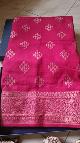 Customer photo review of Princess Pink Printed Banarasi Soft Silk Saree