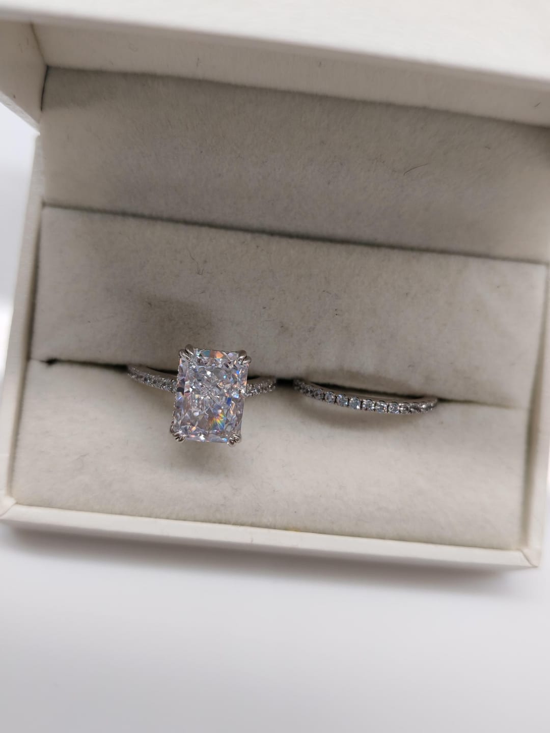 Customer photo review of S925 4.5Ct Radiant Cut Engagement Ring Moissanite/Simulated Diamond Solitaire Stackable Travel Ring For Women