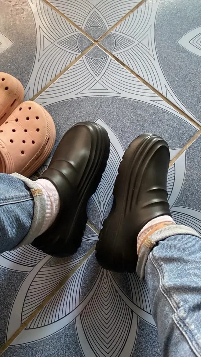 Customer photo review of Torrey Classic - Healthy & Non-Slip Comfort Clogs