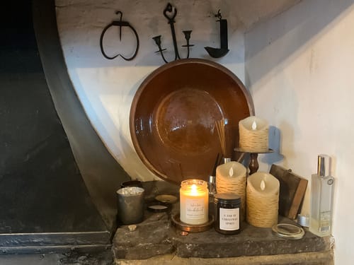 Customer photo review of "Winter Wonderland" Cranberry, Cinnamon & Orange Candle