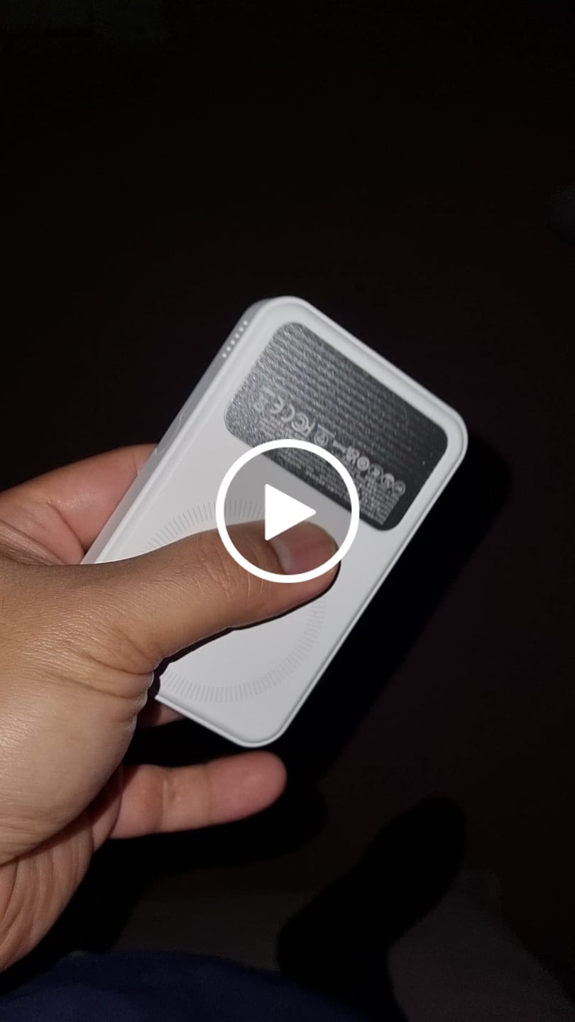 Customer video review of Sharge ICEMAG 3 (10,000mAh 3A 35W Qi2 Wireless)