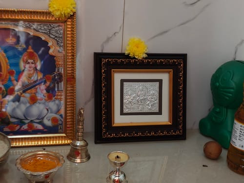 Customer photo review of 999 Silver Lakshmi Saraswati Ganesha Photo Frame