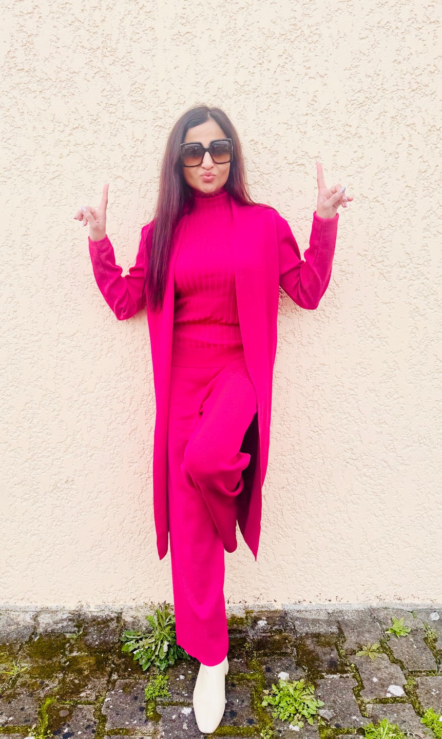 Customer photo review of Aubrey Luxe Winter Coord Set with Cape