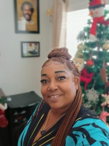Customer photo review of Cornrow Braid Wig - 13x4 Lace Frontal Auburn - Phyllis