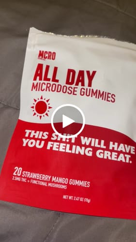 Customer video review of MCRO Sample Box