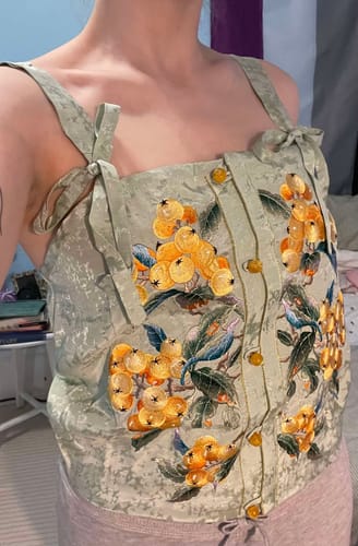 Customer photo review of Shan Zha 山楂 Hawthorn Ming Dynasty Hand Embroidered Zhuyao Undergarment