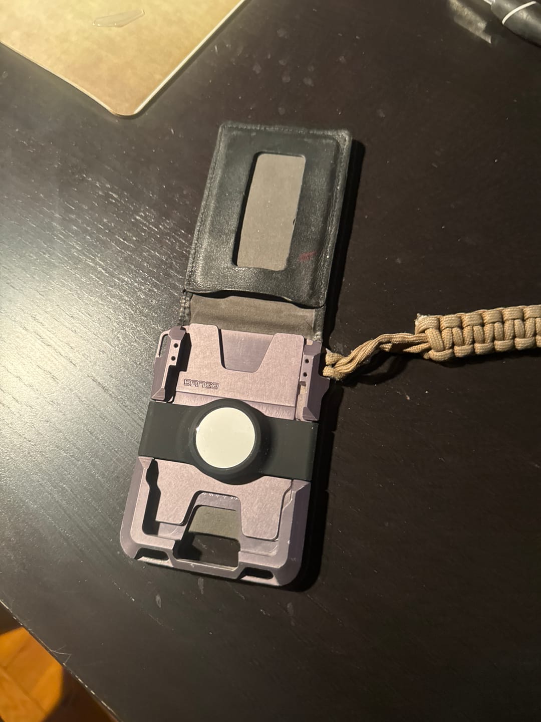 Customer photo review of AIRTAG VERTCIAL WALLET BANDS (M-Series, S1 Stealth Wallet and MC01 Money Clip)