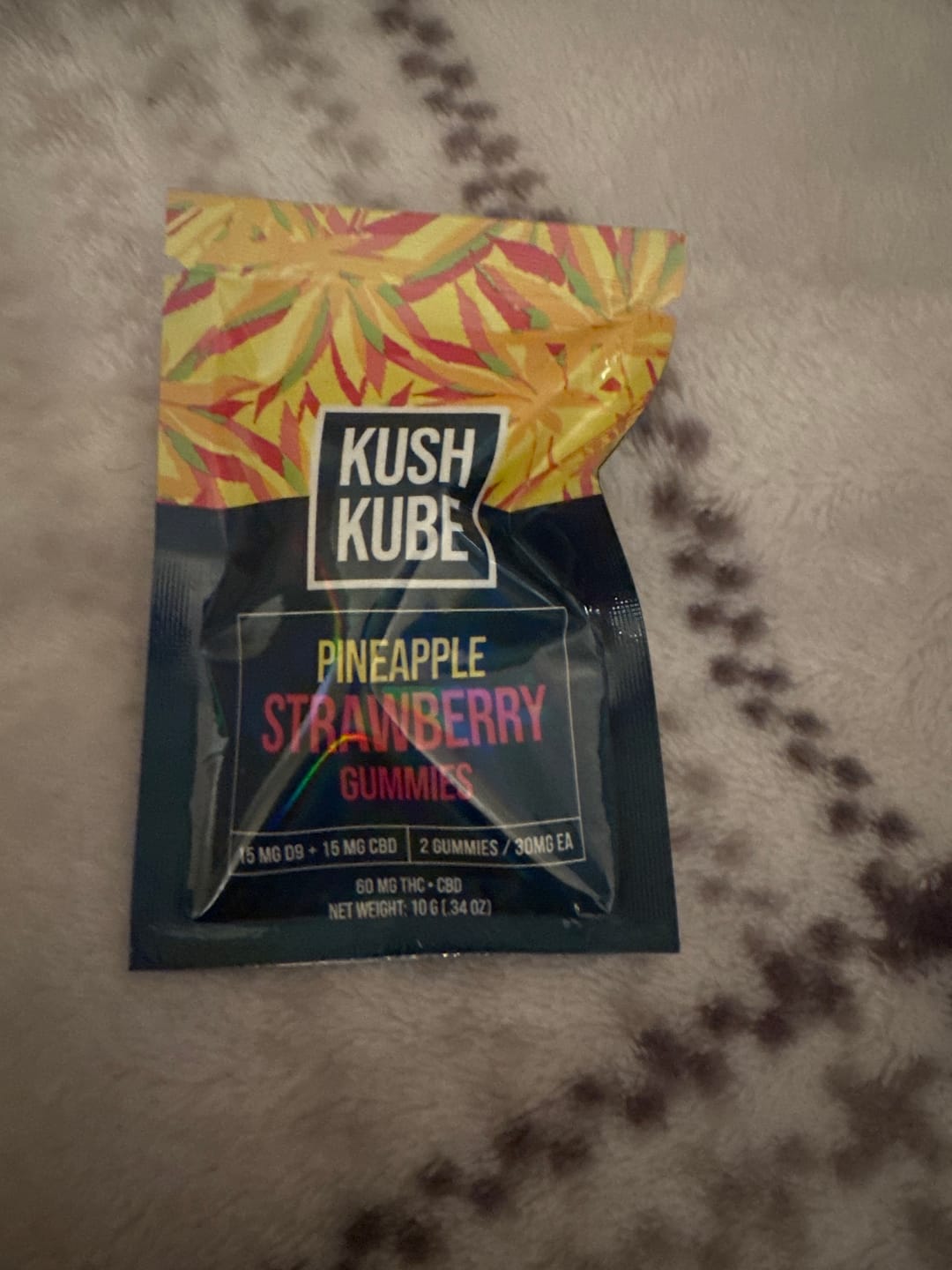 Customer photo review of Pineapple Strawberry Kush Kube - 15mg THC