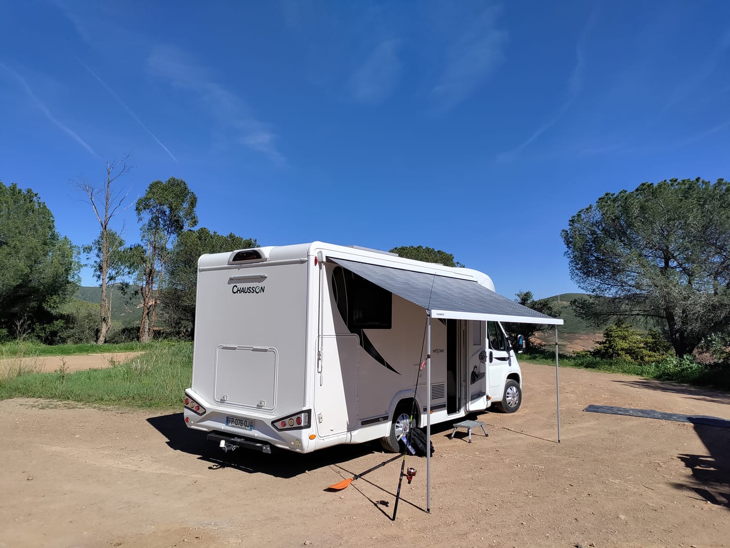 Customer photo review of ALLPOWERS Générateur Solaire 2500W (R2500 + SP033 200W Panneau Solaire)
