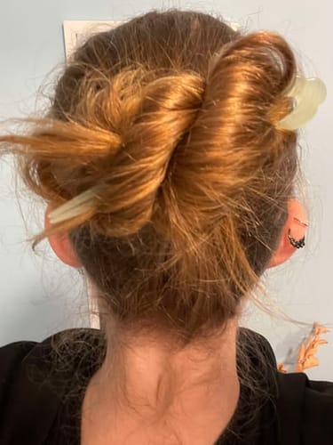 Customer photo review of Zanzi 簪子 Jade Imitation U-Shaped Hairpins & Comb Set