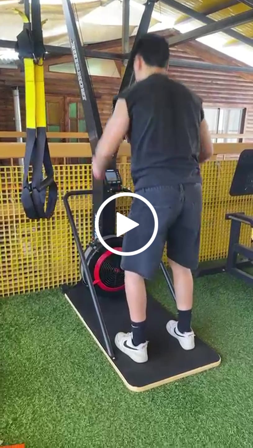 Customer video review of Air Ski Erg - Esquiadora IRONSIDE Combat