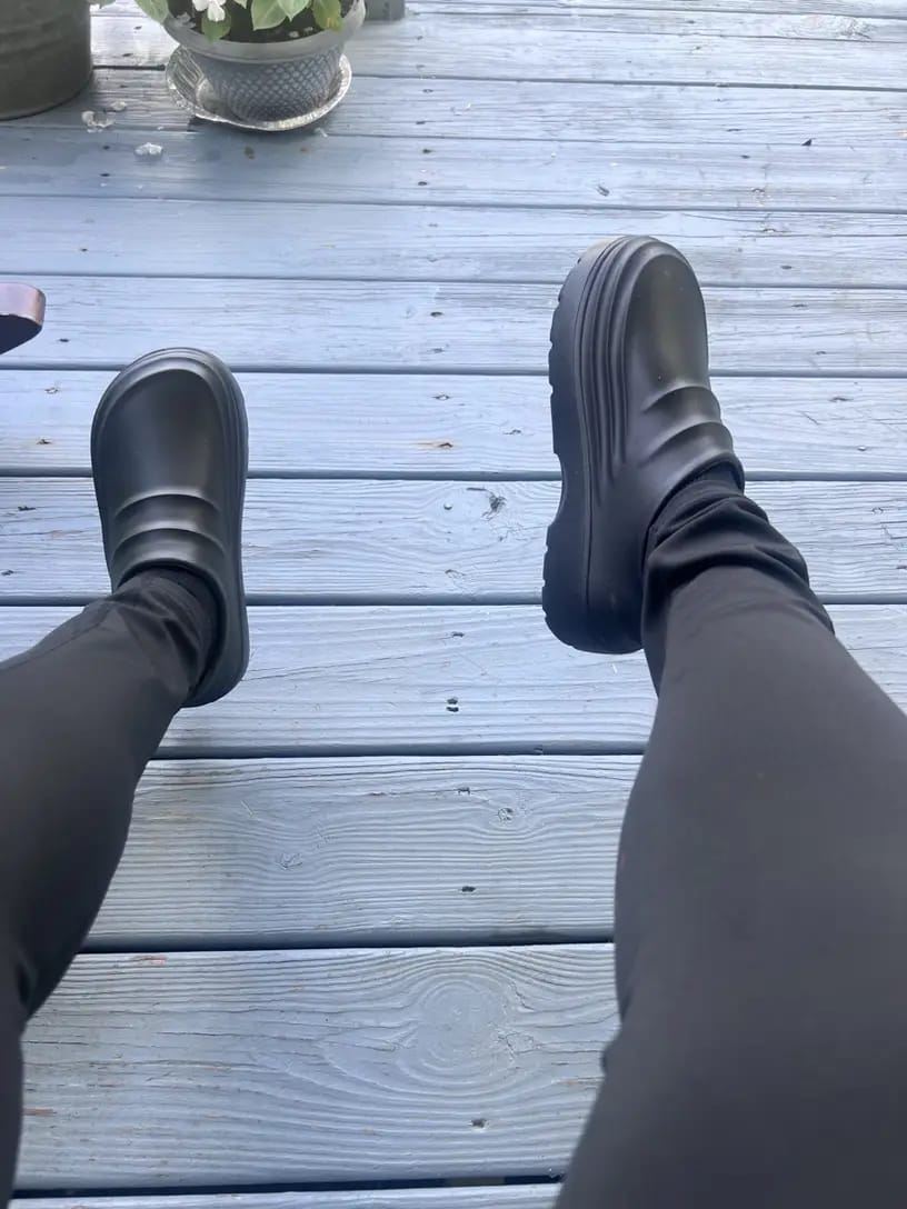 Customer photo review of Torrey Classic - Healthy & Non-Slip Comfort Clogs