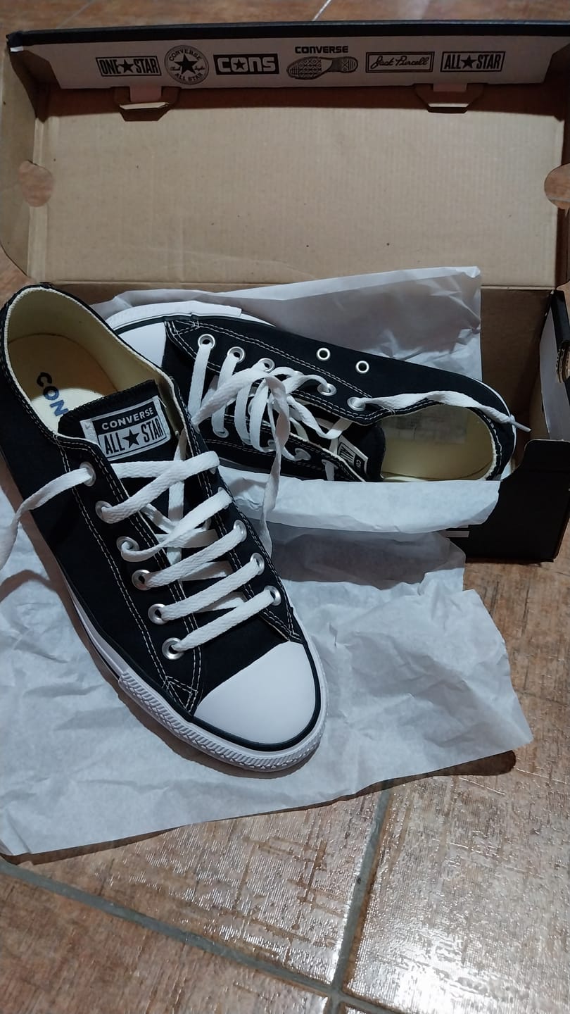 Customer photo review of Zapatillas Converse Chuck Taylor Core Negro