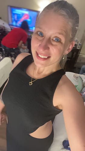 Customer photo review of Perla Deep Blue Prescription Colored Contact Lenses