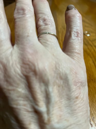 Customer photo review of erika ring (10 stones)