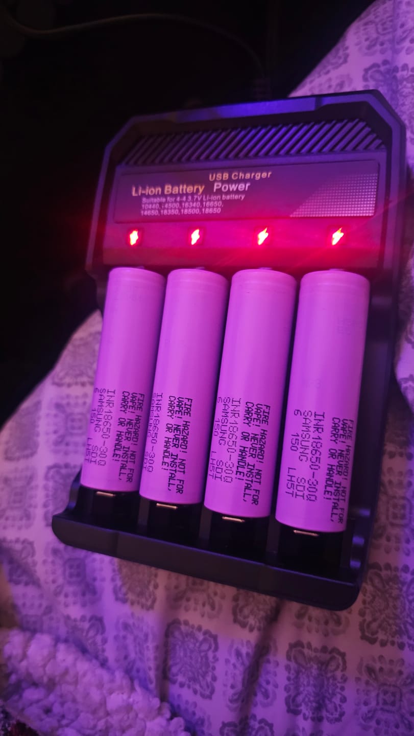 Customer photo review of Samsung 30Q 18650 3000mAh 15A Battery