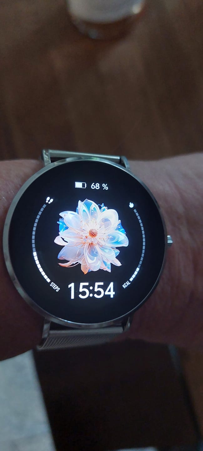 Customer photo review of Eleganza Smartwatch