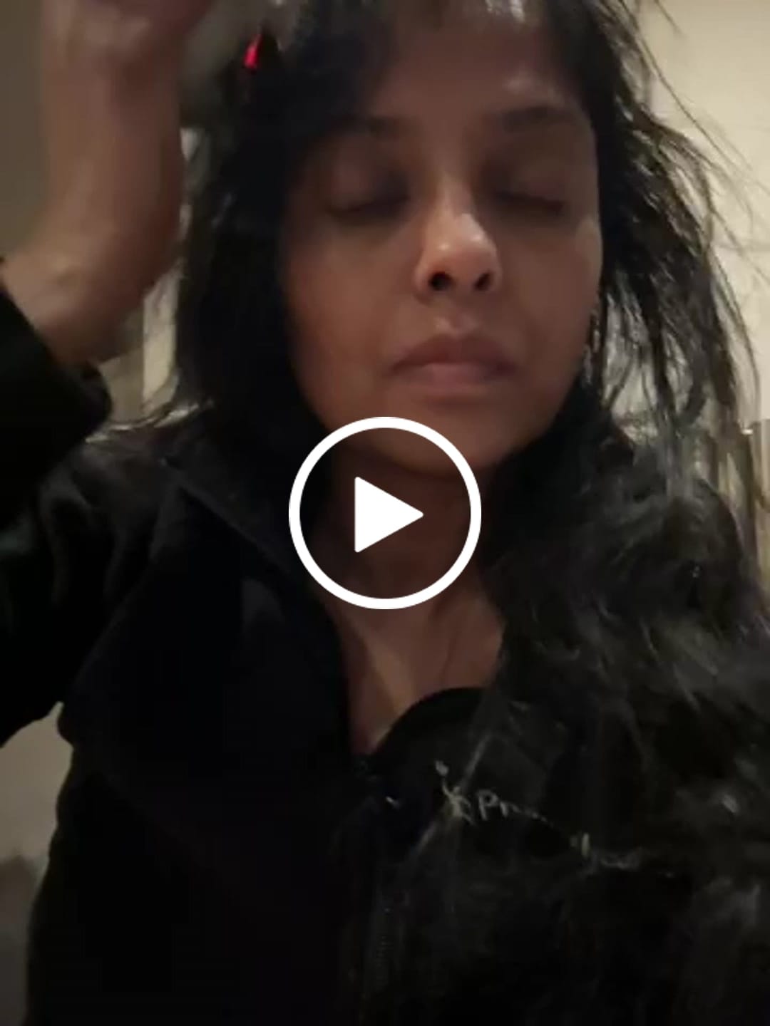 Customer video review of hair rave