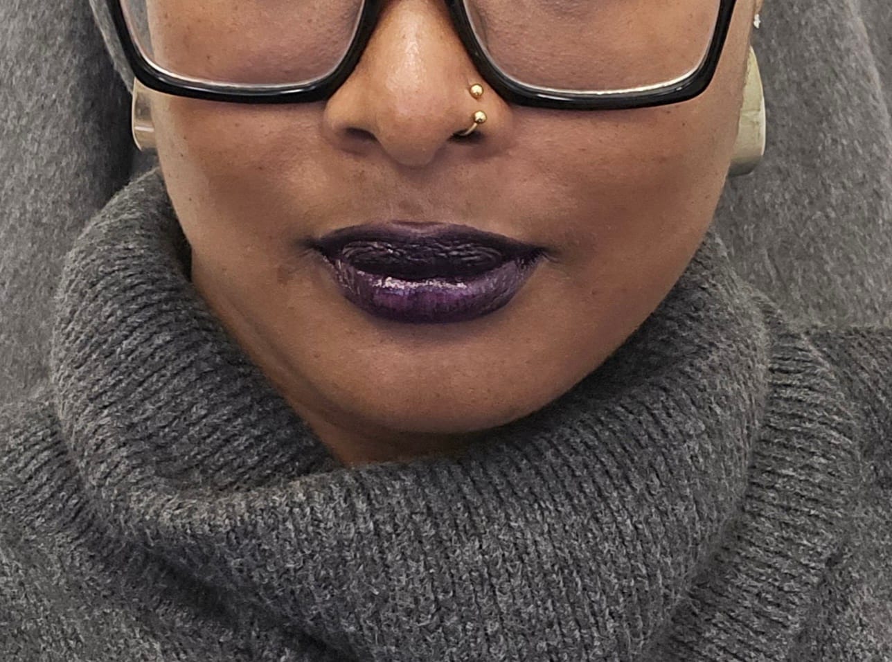 Customer photo review of Piercing Julia