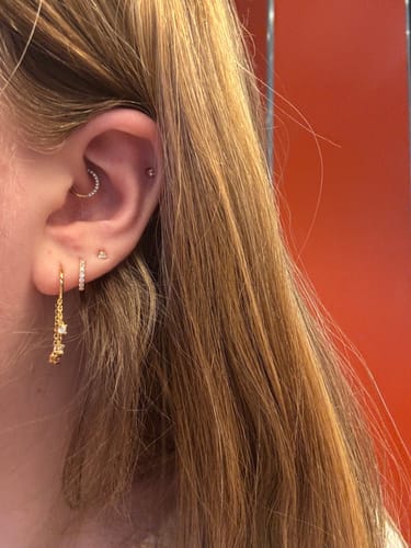 Customer photo review of Everyday Ear Party White/Gold