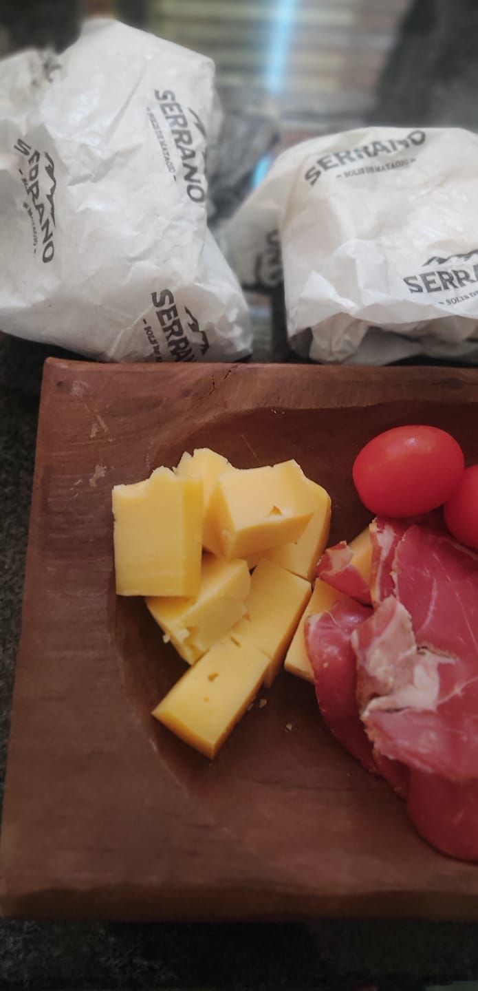 Customer photo review of Queso Chester, artesanal, picante