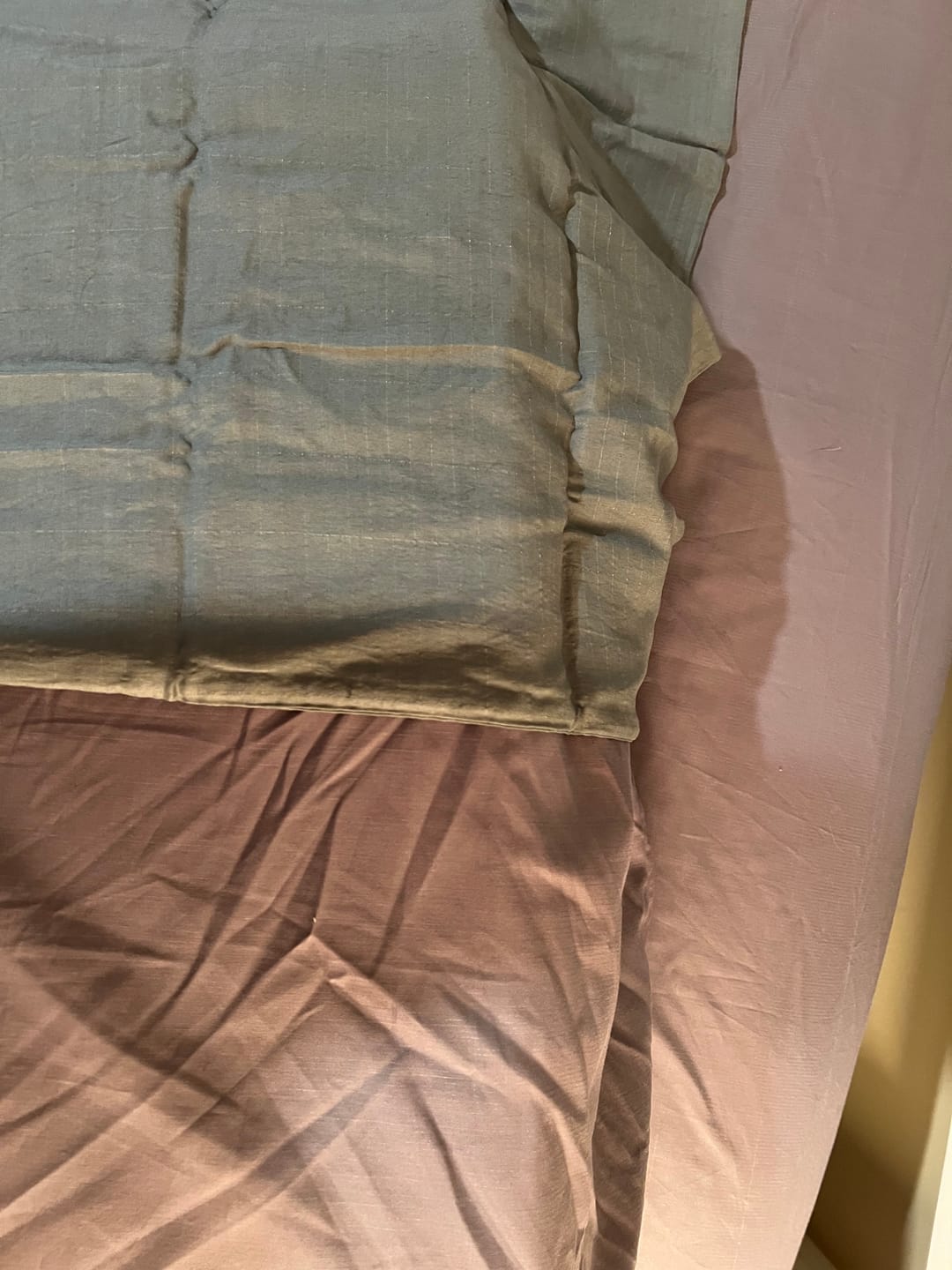 Customer photo review of GroundLuxe Luxury Fitted Grounding Sheet in 3 Colors