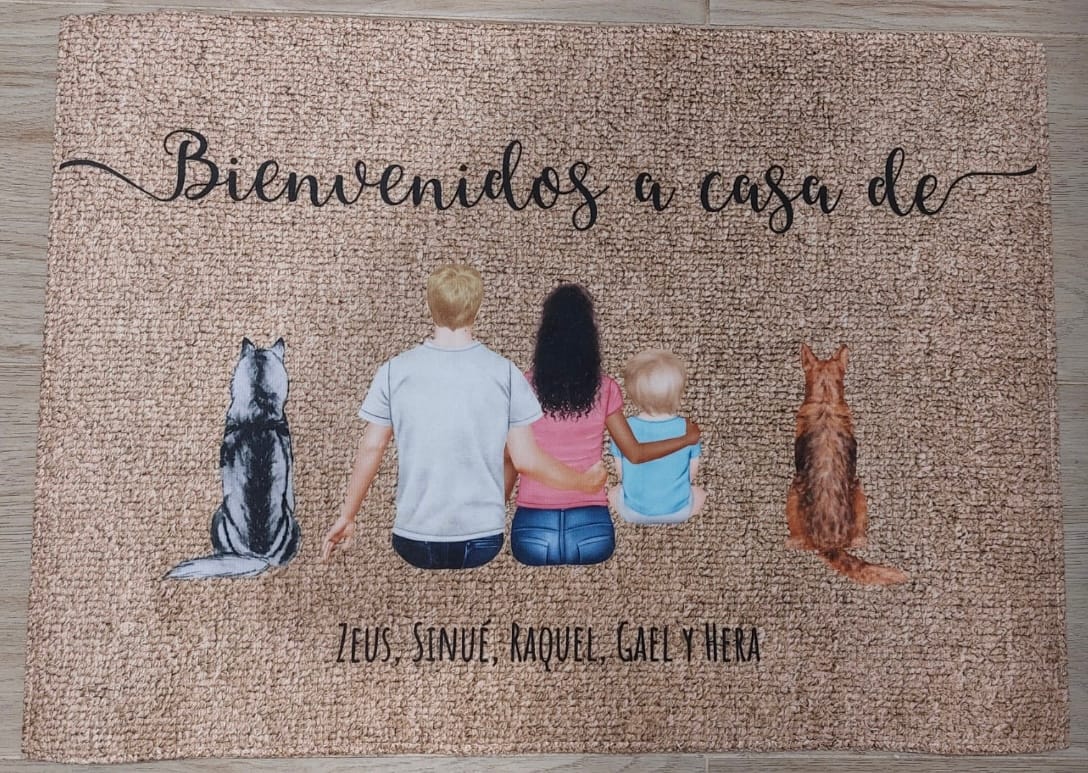 Customer photo review of Familia - Felpudo personalizado