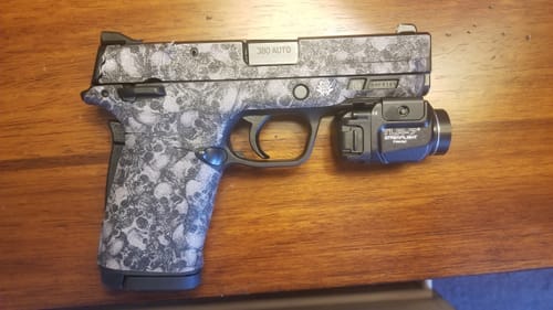 Customer photo review of S&W M&P Shield EZ .380 M2.0 Decal Grip - Skull Collector