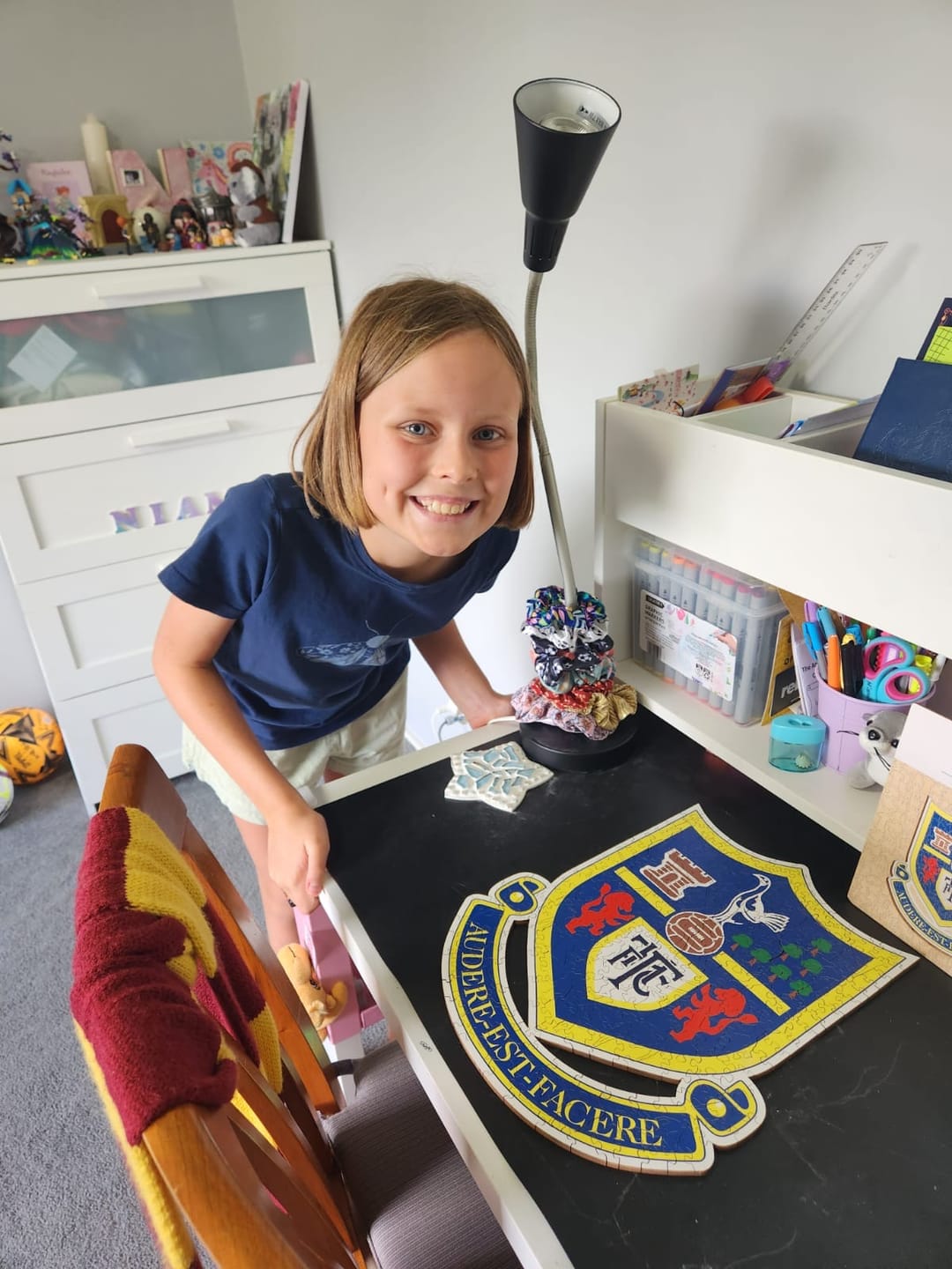 Customer photo review of Tottenham Hotspur FC® Retro Logo - Wooden Puzzle