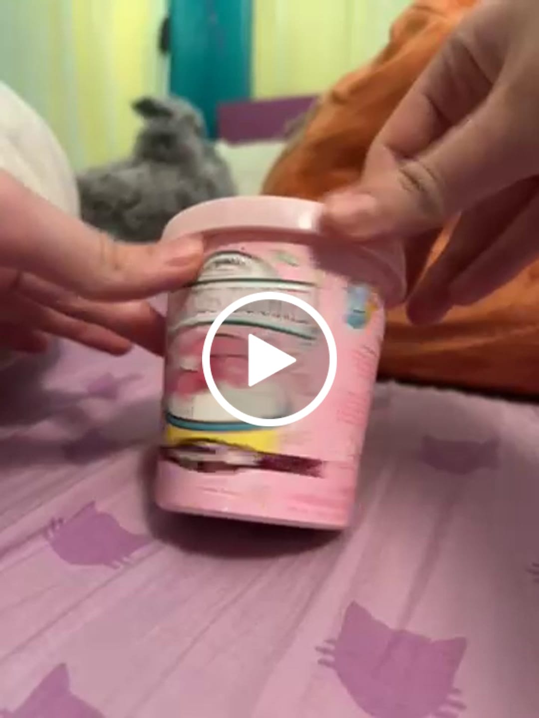 Customer video review of Circus Cookie Scented Ice Cream Pint Slime