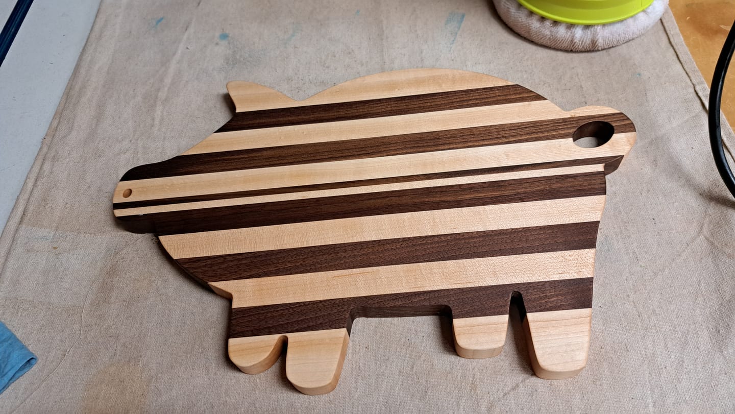 Customer photo review of 15.9x10.5" Pig Shaped Serving Board Acrylic Router Template