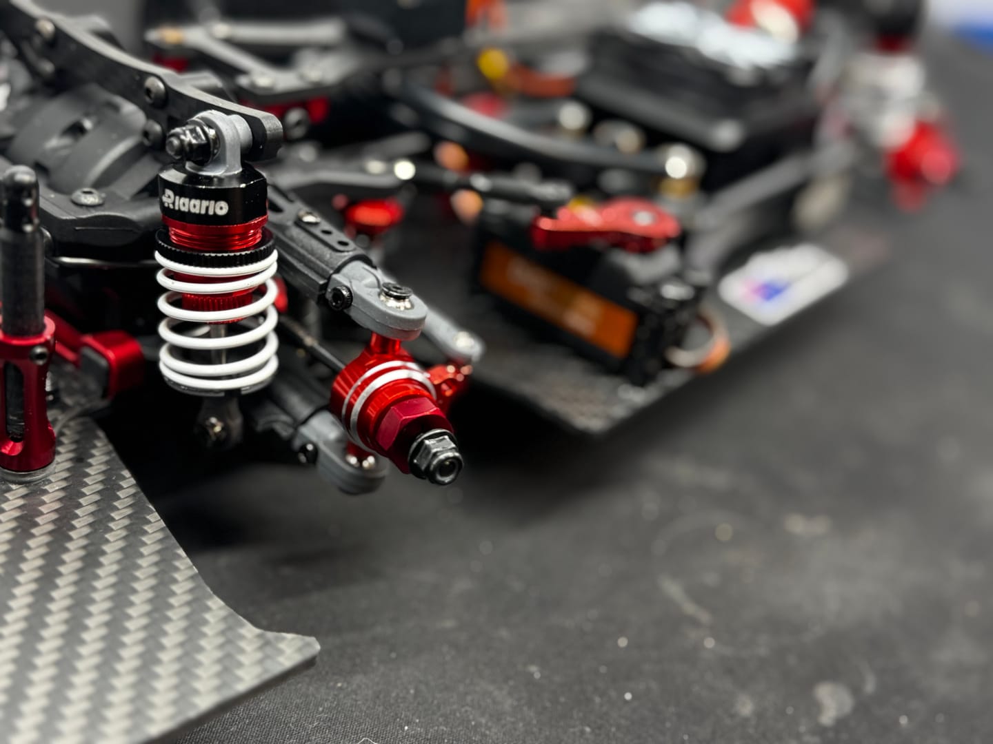 Customer photo review of Front Steering Hub Set For 1/10 Scale On-Road Cars