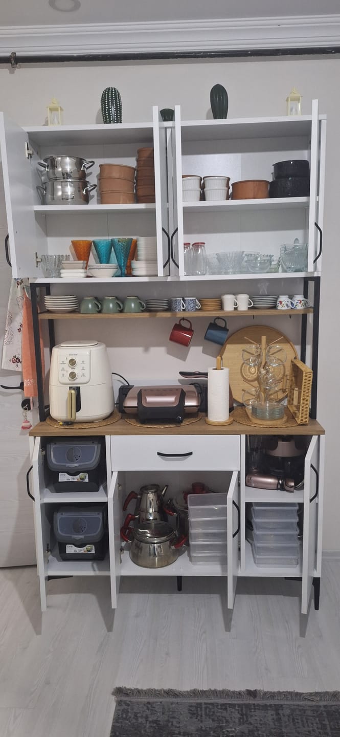 Customer photo review of Rani JE127 Çok Amaçlı Dolap 8 Kapaklı 1 Çekmeceli Kiler Mutfak Dolabı Beyaz - Sepet Ceviz