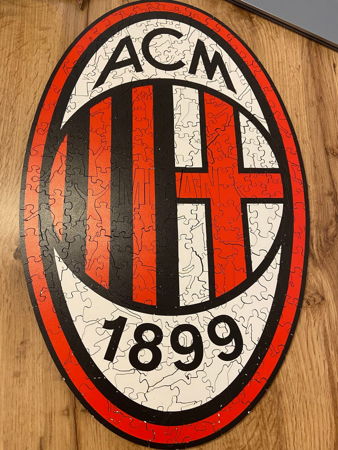Customer photo review of AC Milan® Logo - Holzpuzzle