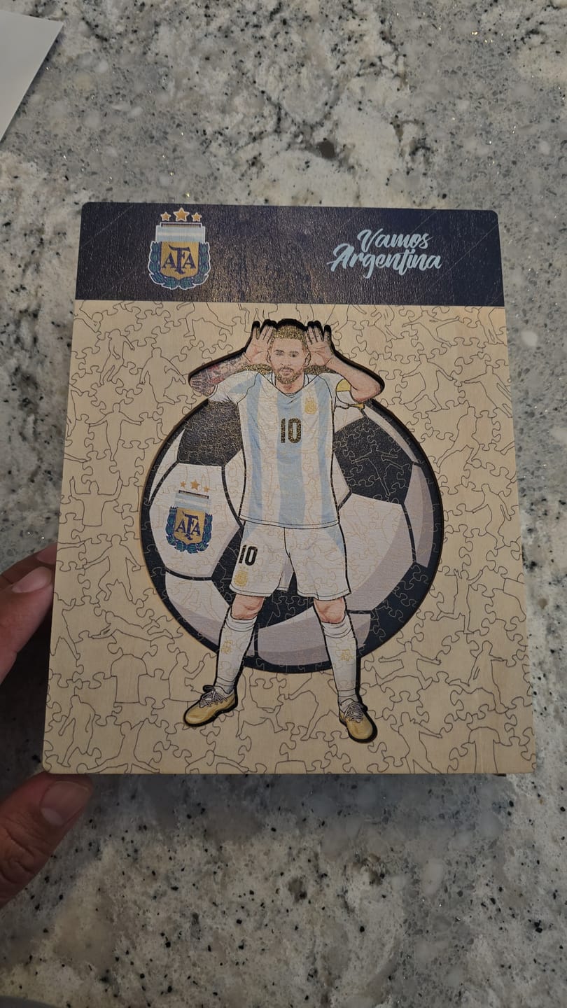 Customer photo review of Lionel Messi - Wooden Puzzle