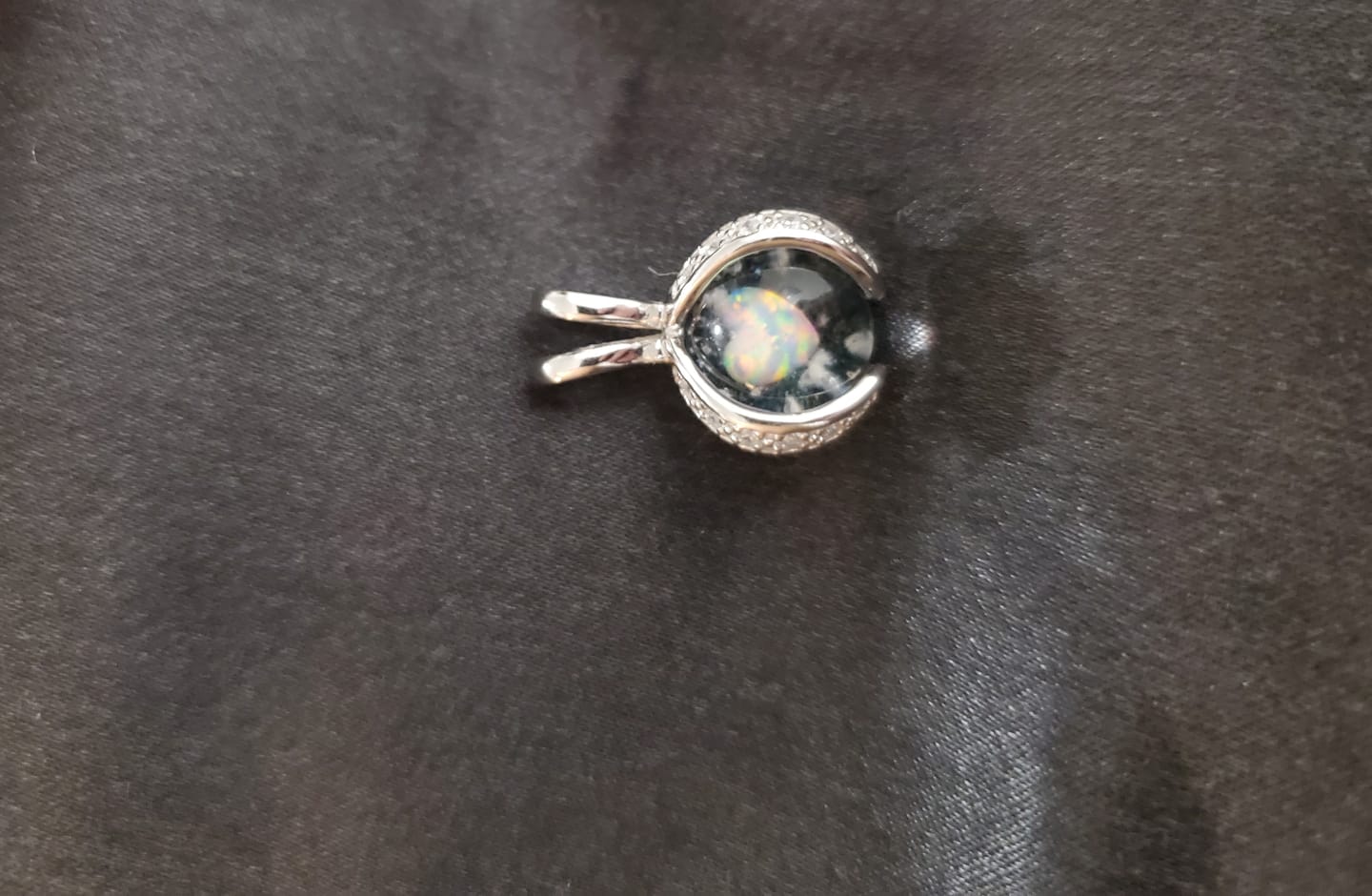 Customer photo review of Opal Cat Pendant with 10mm Ash Marble