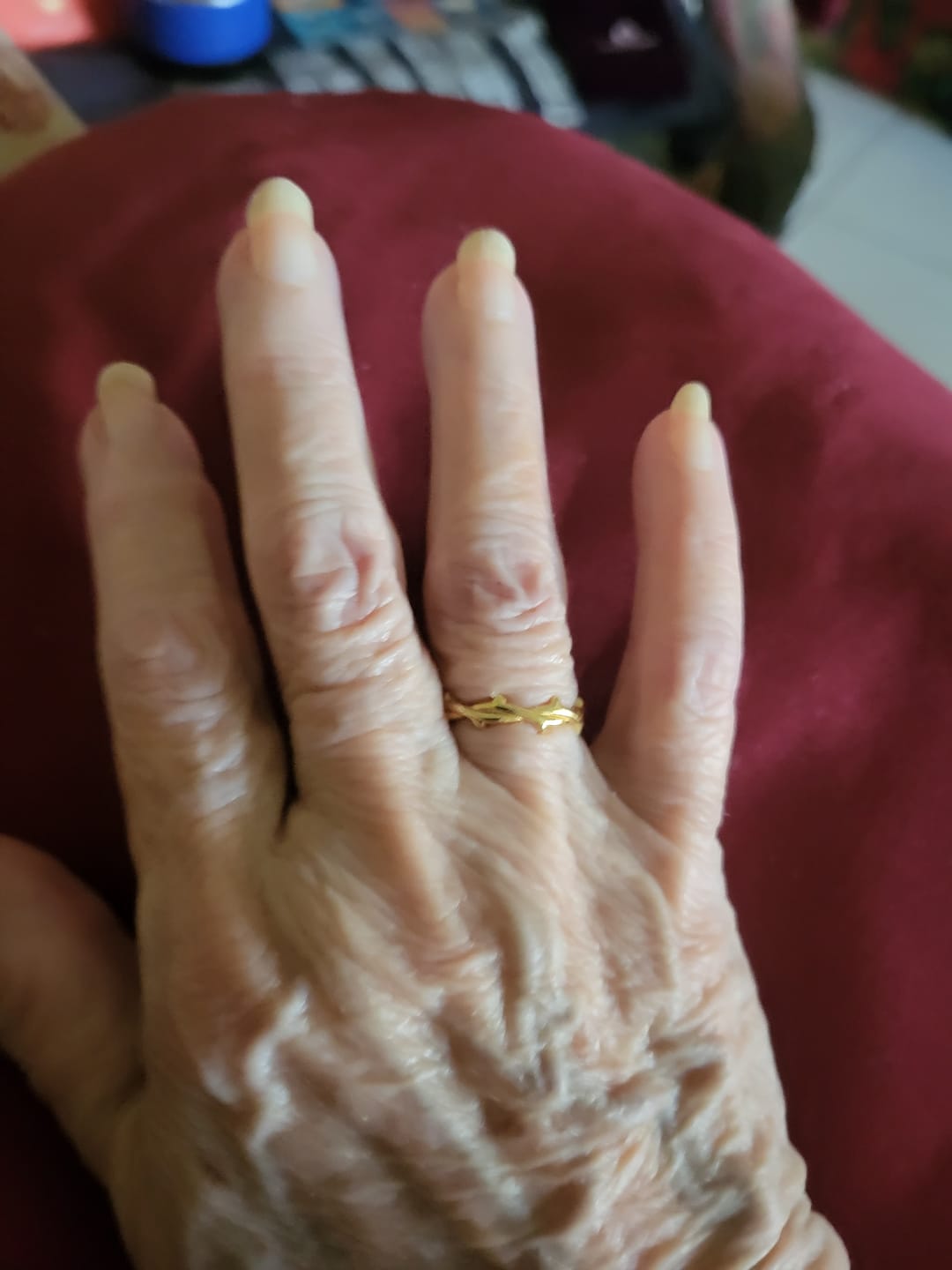 Customer photo review of Sterling Silver Crown of Thorns Ring