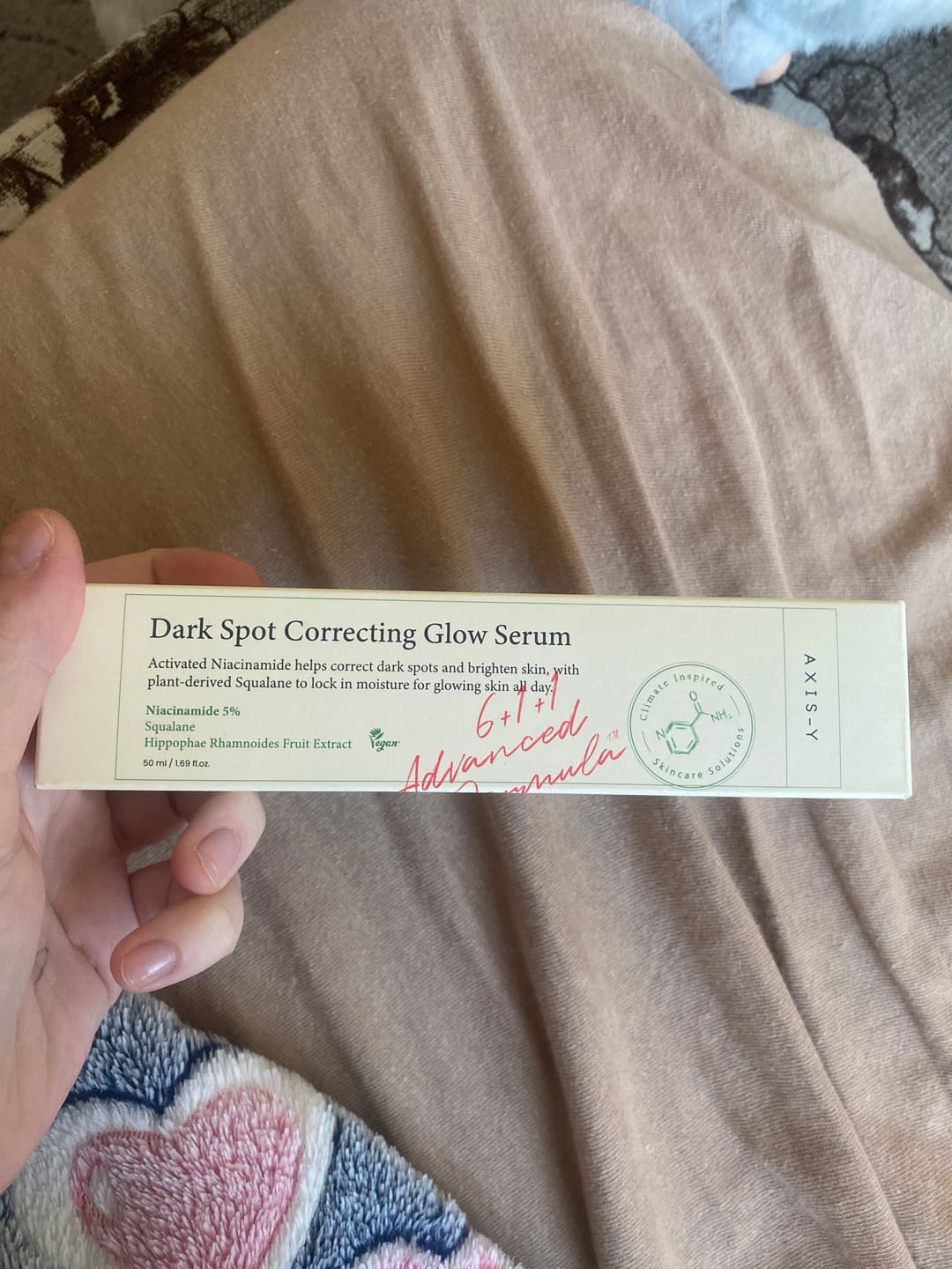 Customer photo review of Serums tumšo plankumu korekcijai AXIS-Y Dark Spot Correcting Glow Serum
