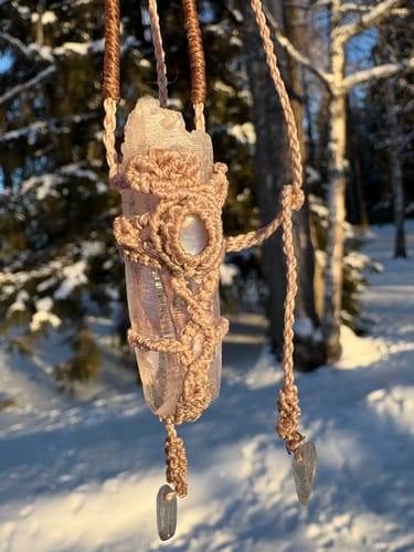 Customer photo review of Gentle Calm Amethyst Wax Rope Pendant