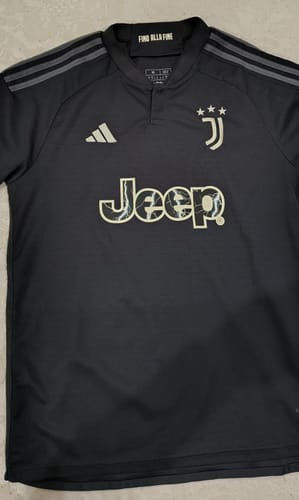 Customer photo review of Terza maglia Juventus 2023/24